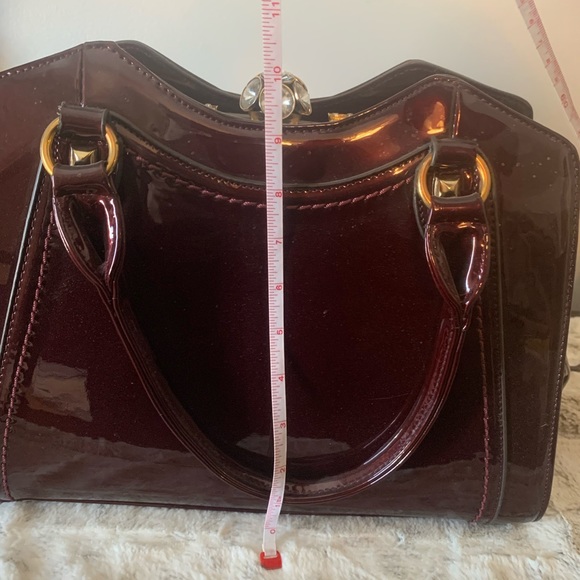 Maroon red paten leather purse / tote bag - Picture 5 of 7